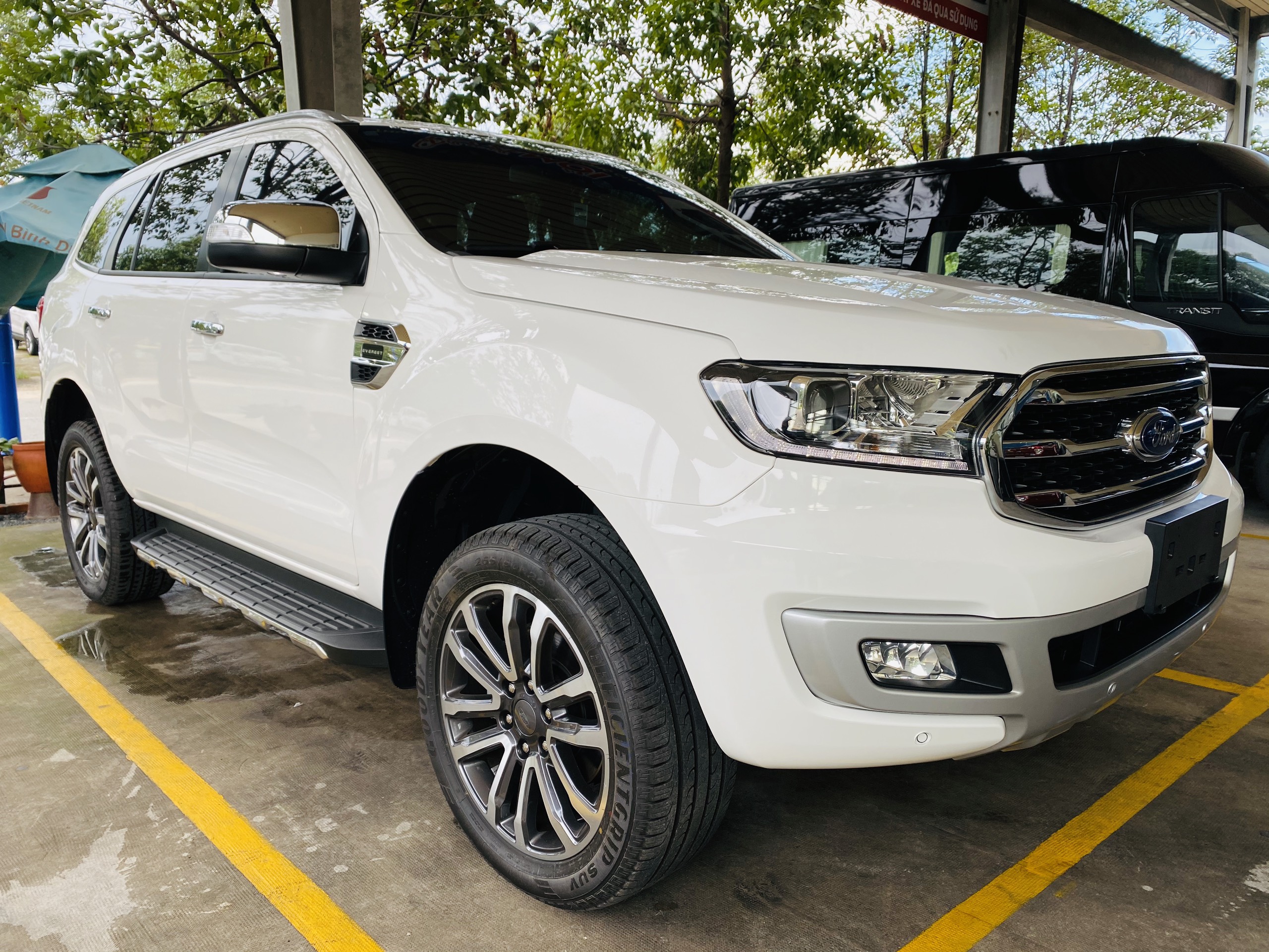 Khuyến m&atilde;i  xe Ford Everest th&aacute;ng 09/2020